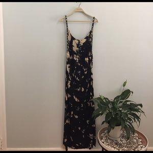 Urban Outfitters-Maxi Dress