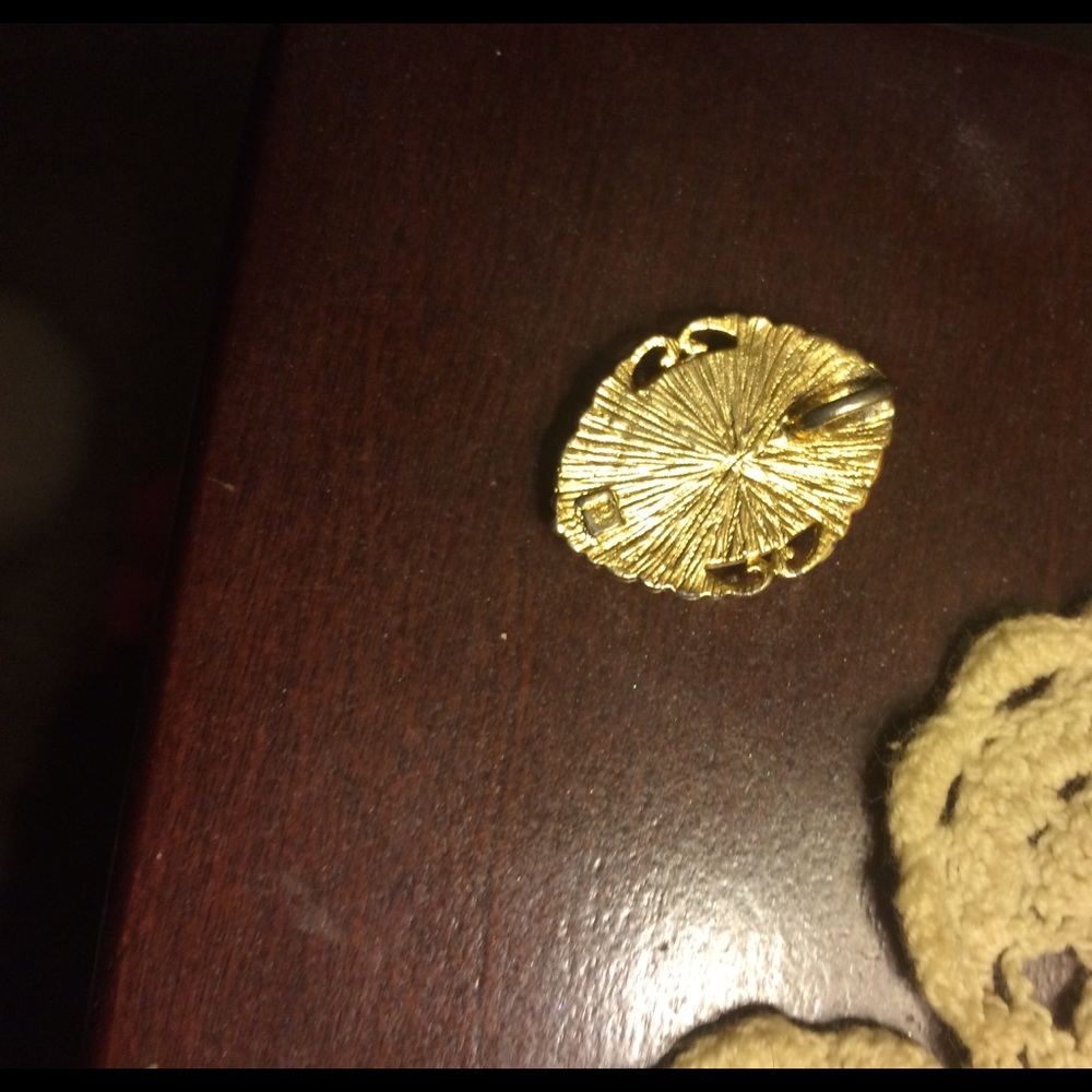 Pendant - Picture 2 of 2