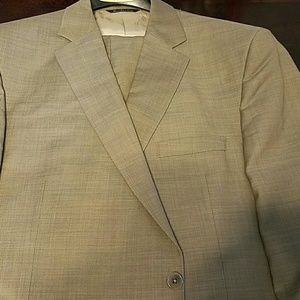 Jack Victor 46L Taupe Suit