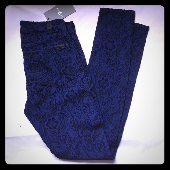 🆕‼️Final price cut ‼️Rare 7 for all mankind 👖