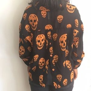 Skull long sleeve crop top