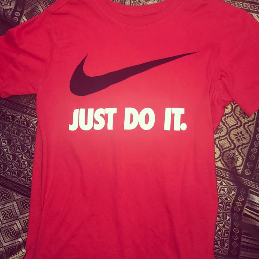 Men's Nike Graphic Tee
