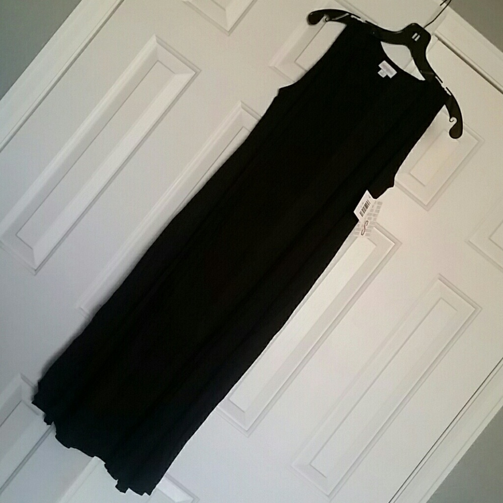 New with tags small LuLaRoe black Joy