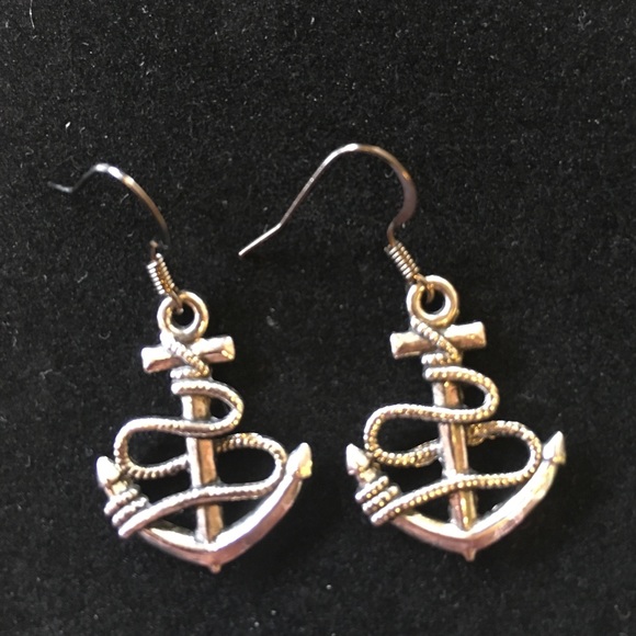 ⛵️Nautical Earring Set⚓️ - Picture 3 of 3