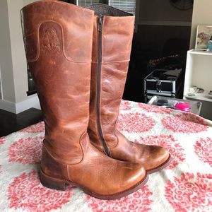 Woman's Tall Top Fashion Boots