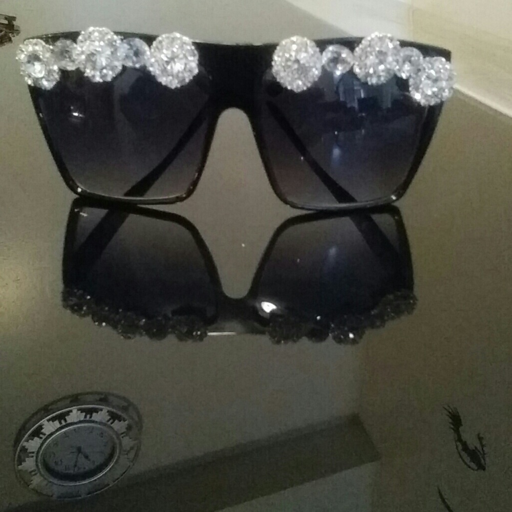 Custom made sun glasses
