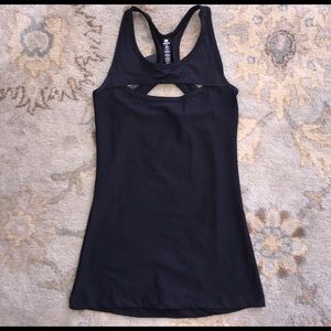 Black 90° Tank