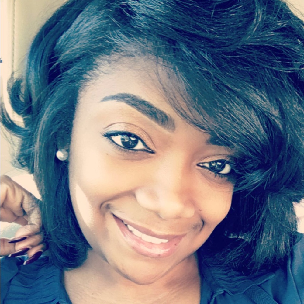 Meet your Posher, Tashae