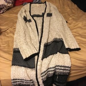 Long white gray and black sweater, altar'd state