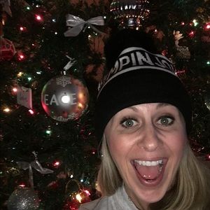 Meet your Posher, Carrie