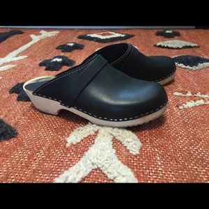 Lotta from Stockholm Classic Black clogs