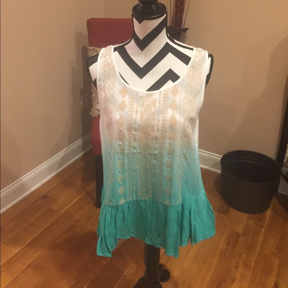 Ombré Ruffle Tunic Infinity Raine - Picture 2 of 8