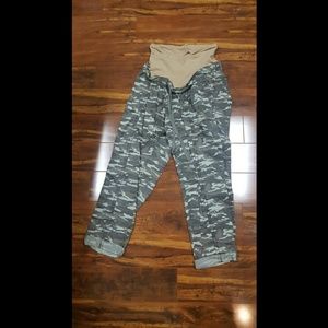 Maternity Cargo Capris