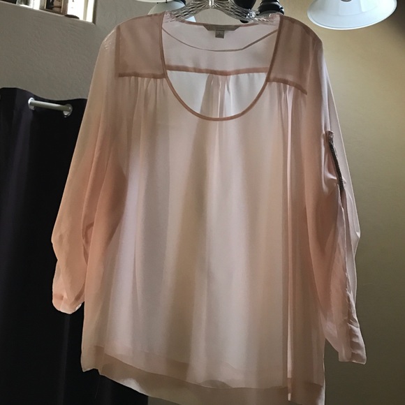 Bashful Blush Blouse💐 - Picture 1 of 4