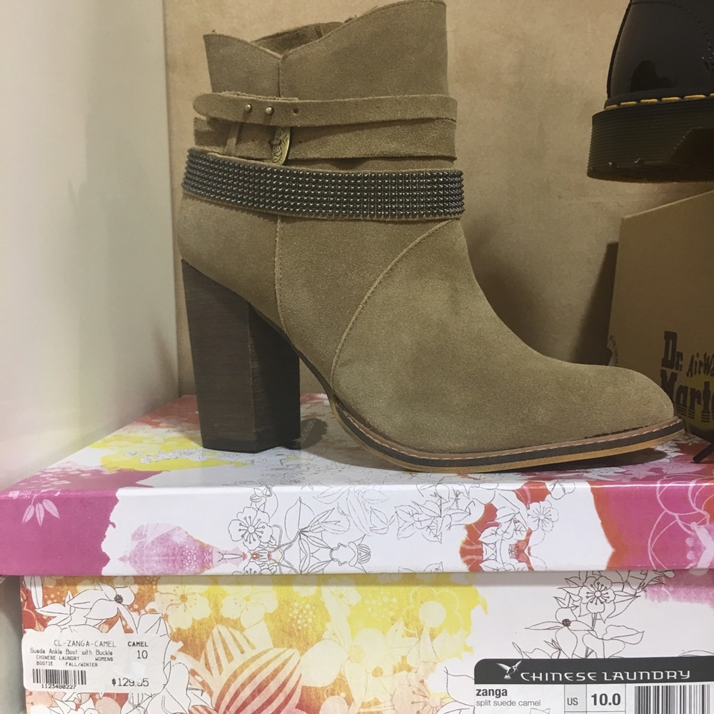 Chinese Laundry Zanga Womens Suede Fashion ankle