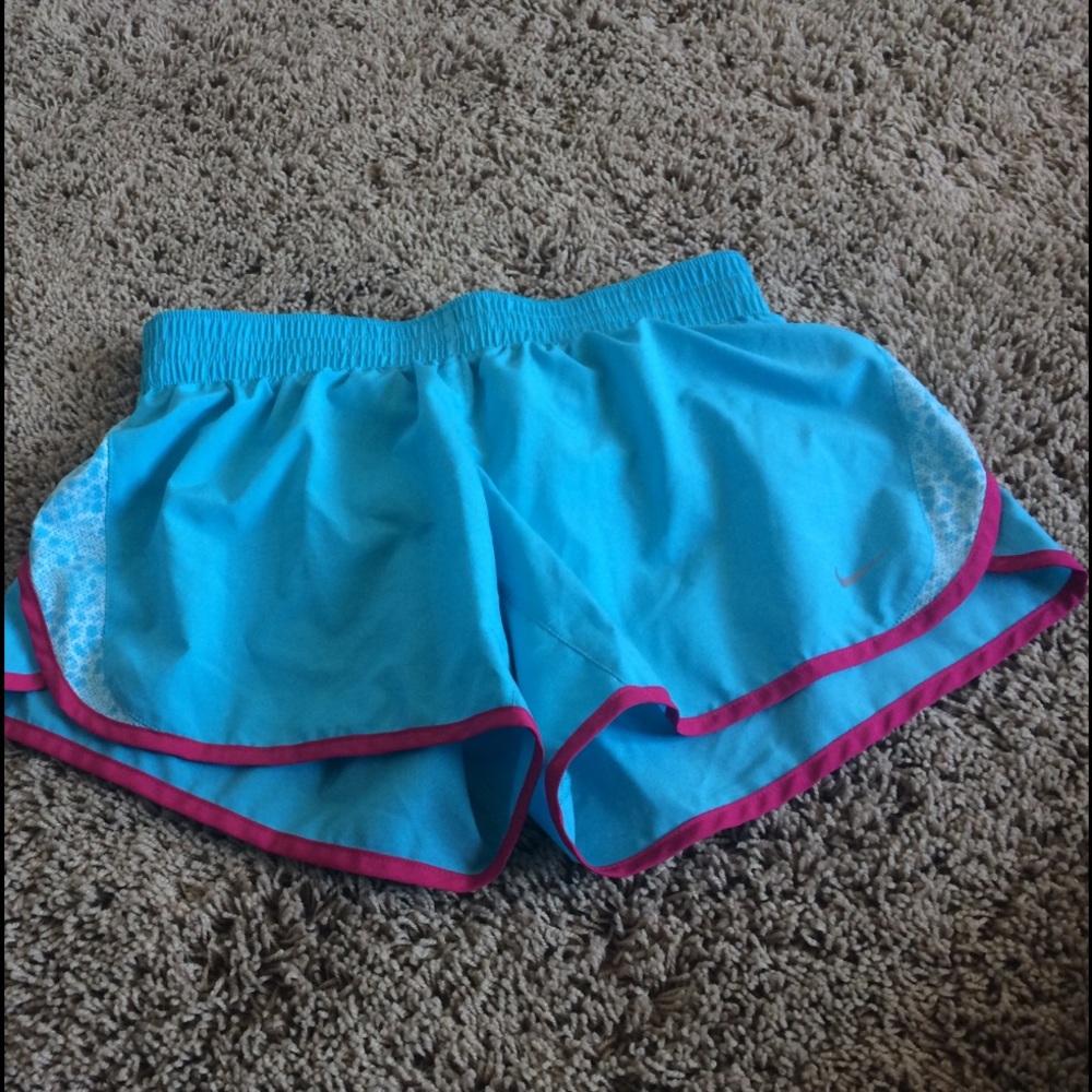 NWOT blue snake print Nike shorts