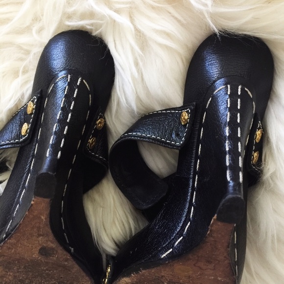 BCBG Max Azria "Darra" wedges - Picture 5 of 6