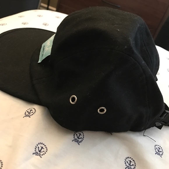 Diamond Supply Co. five panel - Picture 2 of 3