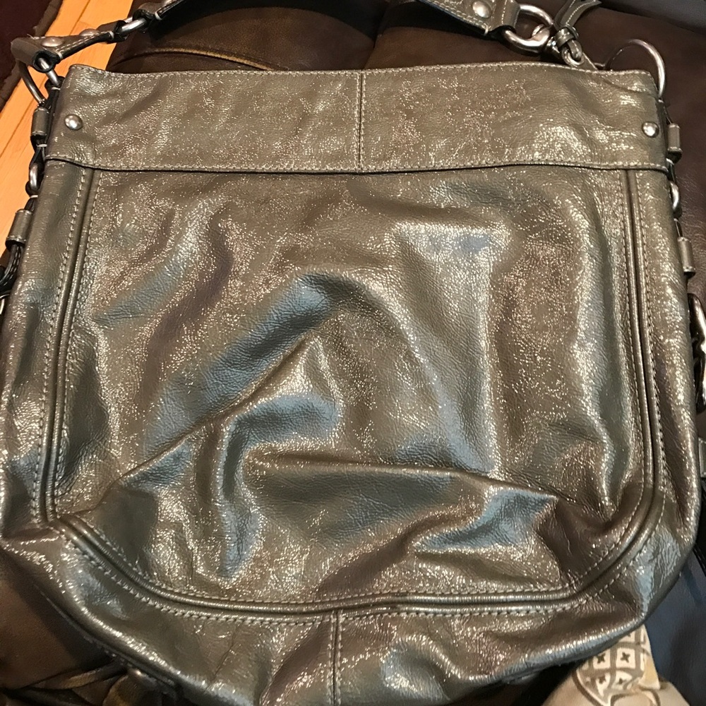 Coach silver/gray patent leather shoulder bag