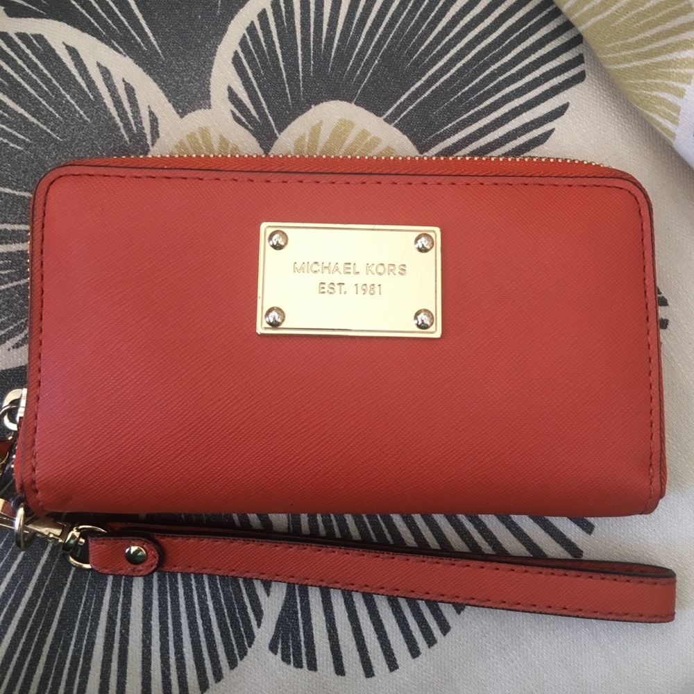 Michael Kors Wristlet
