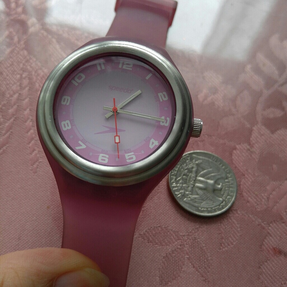 Speedo sport watch with rubber band