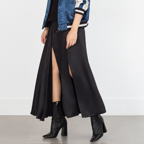 Zara Dresses & Skirts - ✅SOLD✅Zara skirt
