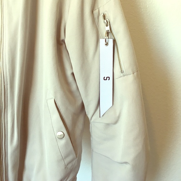 Stampd LA Women's Bomber Jacket- Limited Edition - Picture 5 of 6