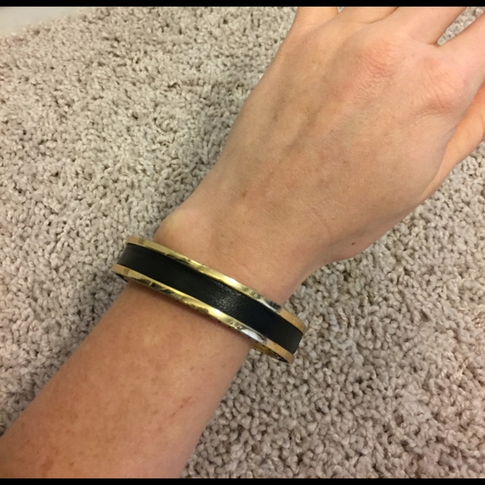 House of Harlow 1960 bangle