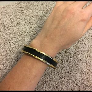 House of Harlow 1960 bangle