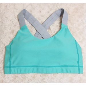 Live Fit LVFT performance sports bra