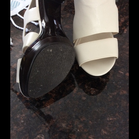 Michael Kors Sandals - Picture 3 of 3