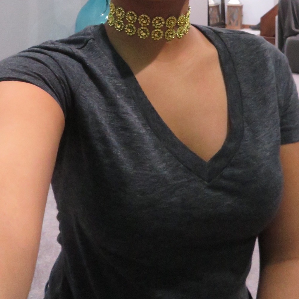 Flower chocker - Picture 2 of 2