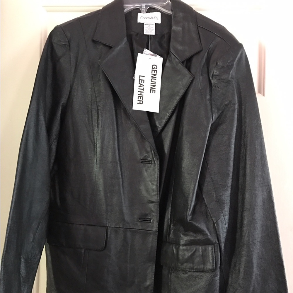 Black leather jacket, no slit in back.