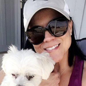 Meet your Posher, Nora