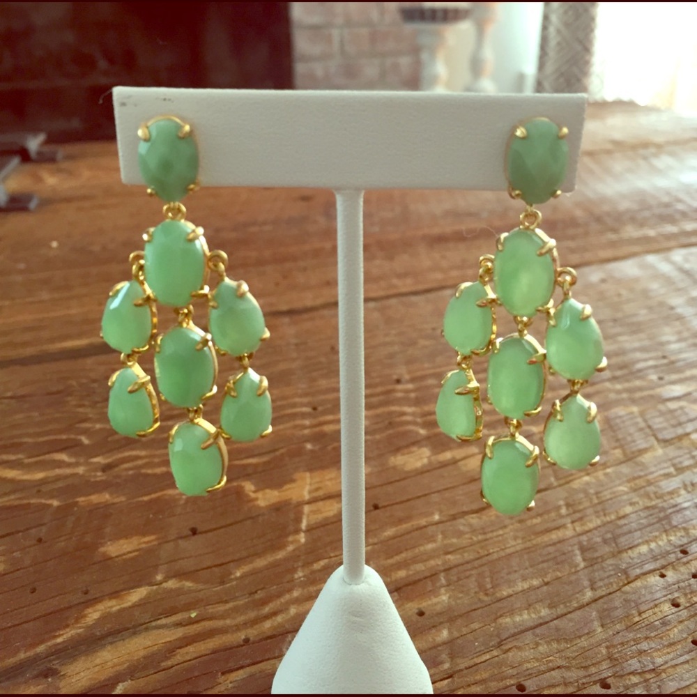 Stella & Dot mint green chandelier earrings