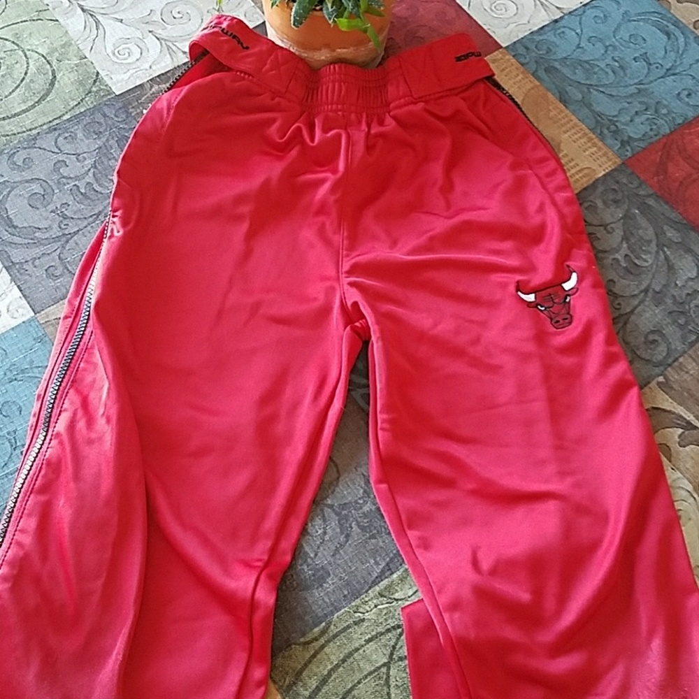 Boys athletic pants authentic Bulls brand