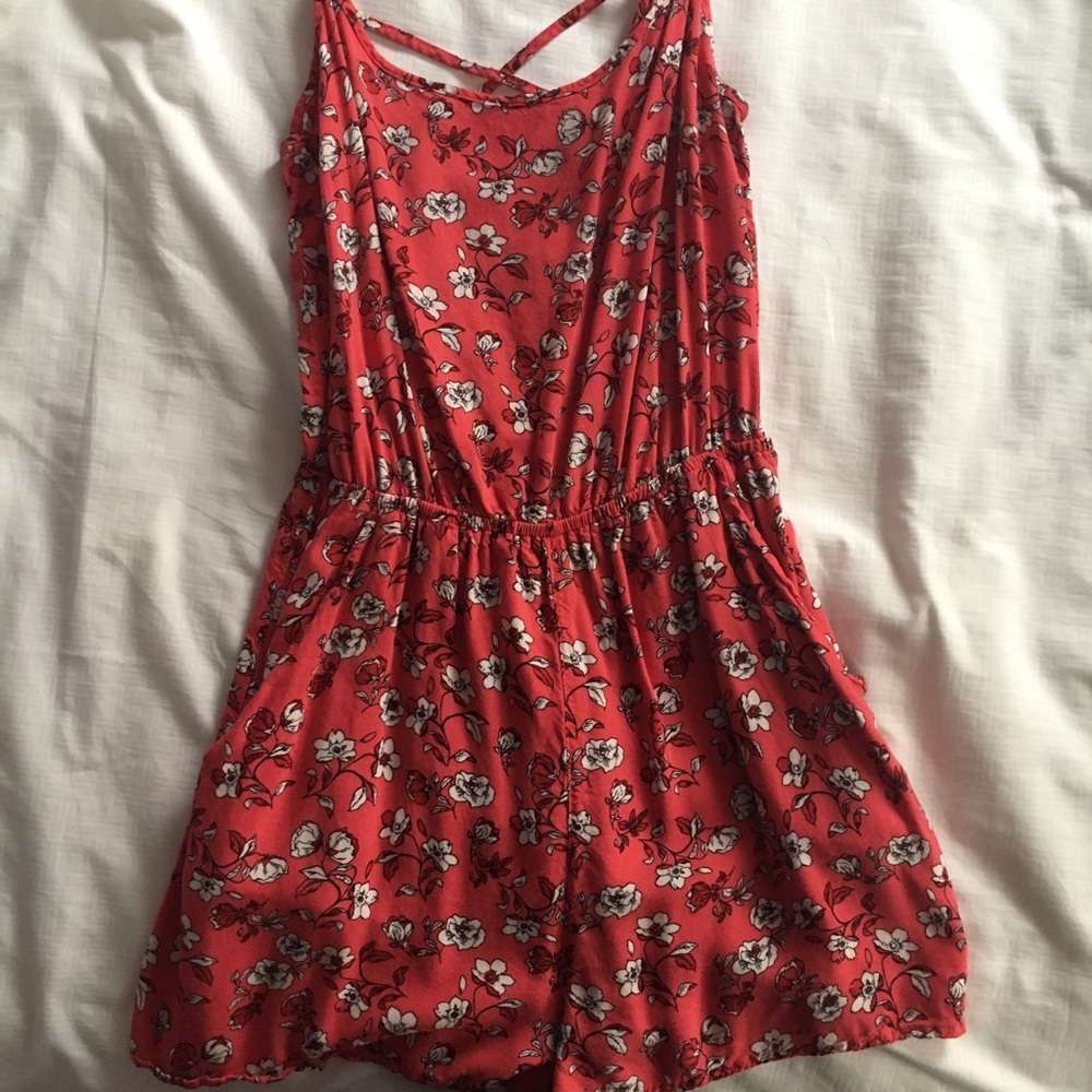 Floral Romper-EVERYTHING MUST GO! PRICE NEGOTIABLE