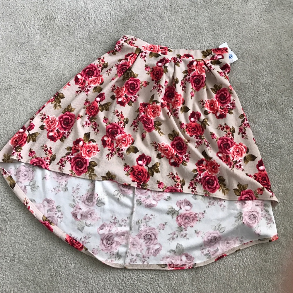 Floral beige skirt