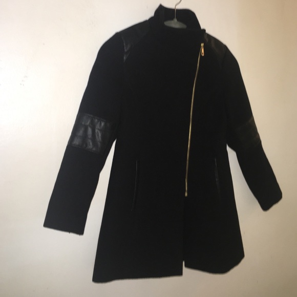 Girls stylish coat with leather accent - Picture 2 of 4