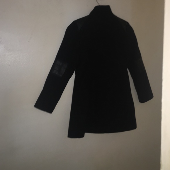 Girls stylish coat with leather accent - Picture 3 of 4