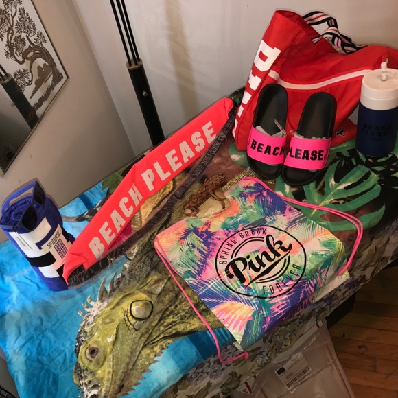 PINK Victoria's Secret Accessories - BNIP VS PINK BEACH SLIDES ONLY