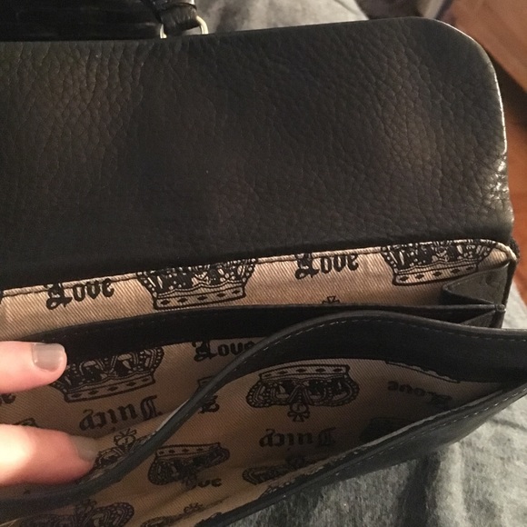Juicy Couture Bi fold wallet - Picture 2 of 4