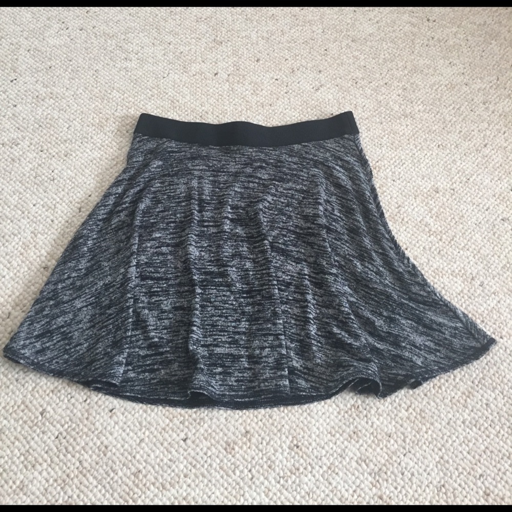 Aritzia Wilfred Free Knit Skirt