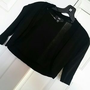 Black cropped 3/4 sleeve shrug small
