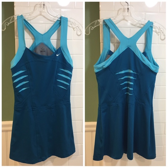 SOLD •• Nike Sharapova Statement Slam tennis dress - Picture 3 of 4