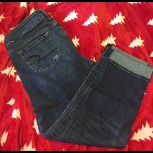 AEO Artist Crop size 10