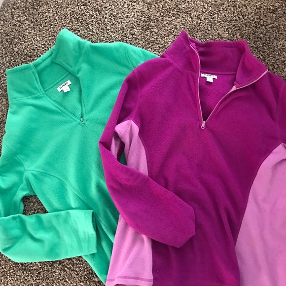Old Navy Tops - 🔥5/$25 Bundle Old navy fleece green and purple