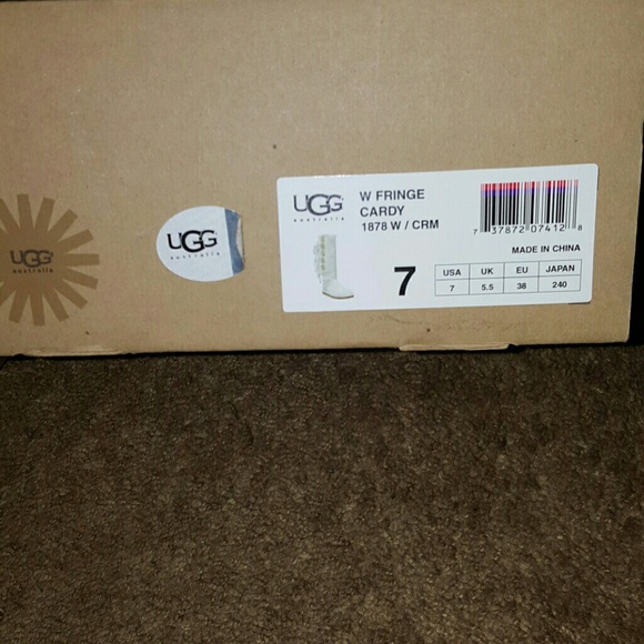 Shoes - Picture 2 of 4