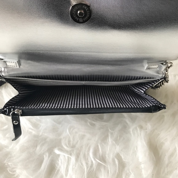 Crossbody bag - Picture 6 of 6