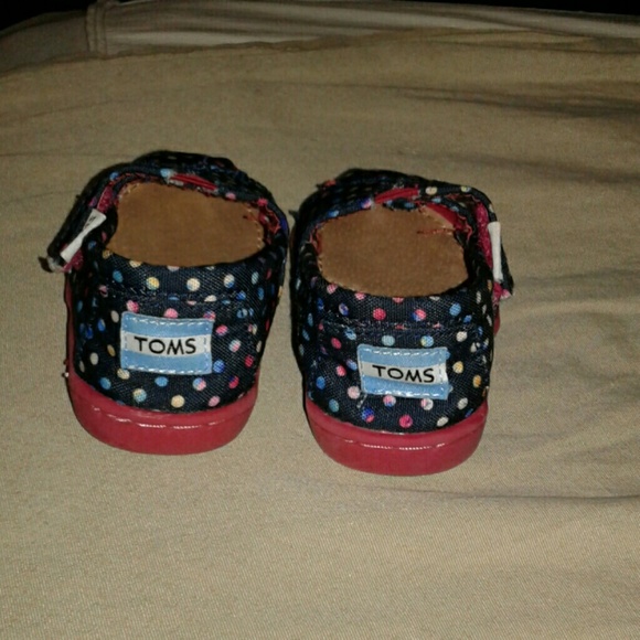 Adorable baby girl Toms 4c - Picture 3 of 3